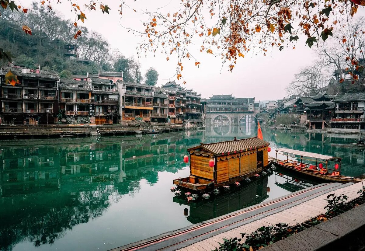 HÀ NỘI - NAM NINH - TRƯƠNG GIA GIỚI - THIÊN MÔN SƠN - PHƯỢNG HOÀNG CỔ TRẤN